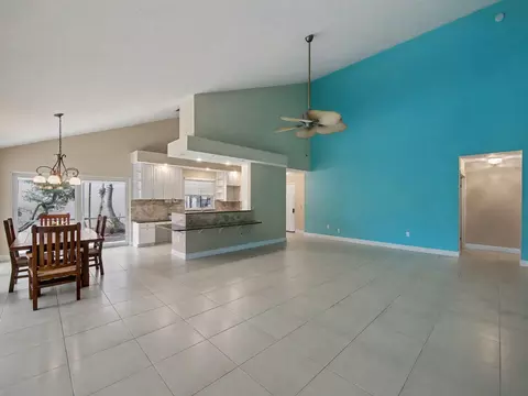 303 Leeward Dr, Jupiter, FL 33477 photo 5