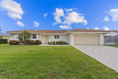 1205 Dolphin Rd, Singer Island, FL 33404