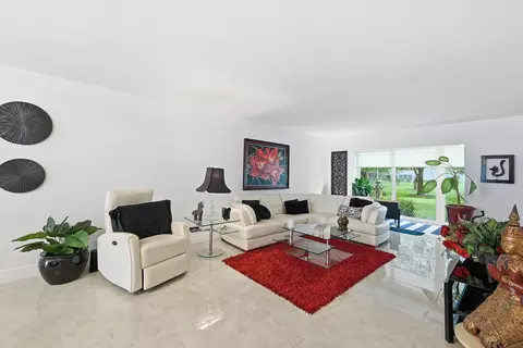 2403 Antigua Cir #M1, Coconut Creek, FL 33066