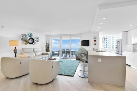 550 S Ocean Blvd #1004, Boca Raton, FL 33432