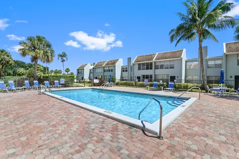 2800 SW 22nd Ave #117, Delray Beach, FL 33445