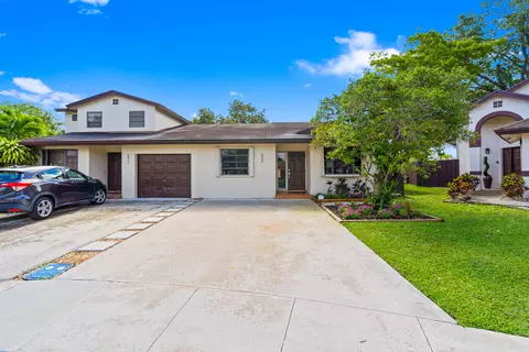 9909 SW 16th St, Pembroke Pines, FL 33025