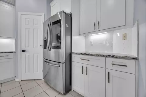 Kitchen - 4732 SE Mizner Pl, Stuart, FL 34997 photo 3 of 3
