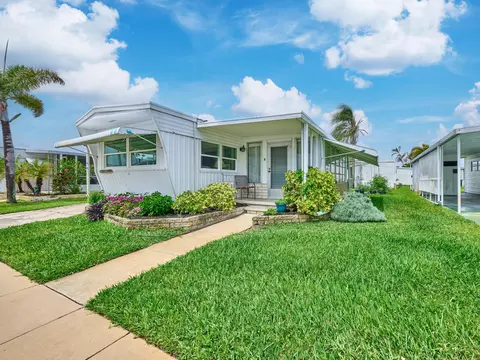 4300 SE Saint Lucie Blvd #123, Stuart, FL 34997