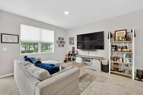 5672 SEdgewater Cir, Stuart, FL 34997 photo 7