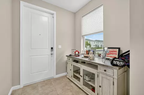 5672 SEdgewater Cir, Stuart, FL 34997 photo 3