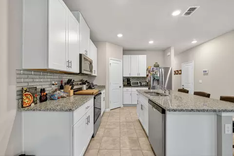 5672 SEdgewater Cir, Stuart, FL 34997 photo 4