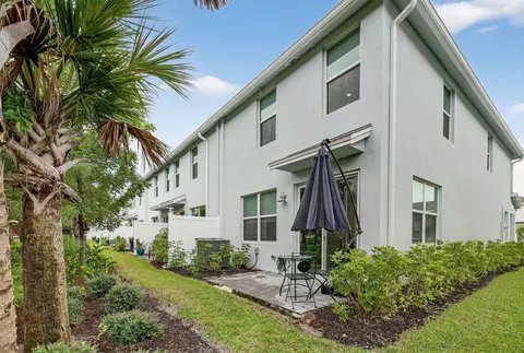 5672 SEdgewater Cir, Stuart, FL 34997 photo 26