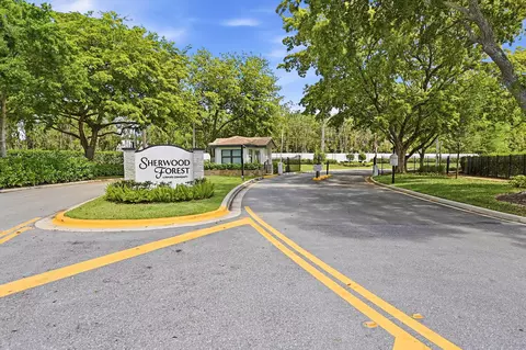 262 Sherwood Forest Dr, Delray Beach, FL 33445