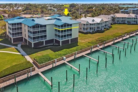 4402 Marina Villa Dr, Marathon, FL 33050