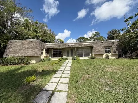 17602 Bridle Ln, Jupiter, FL 33478
