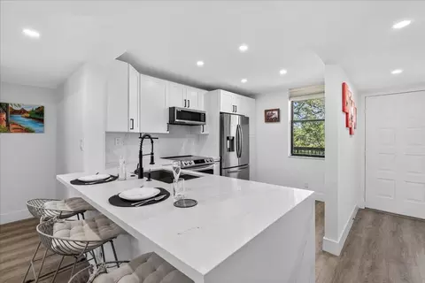 2908 S Carambola Cir S #301, Coconut Creek, FL 33066