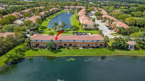 7401 Sarentino Ln #211, Boynton Beach, FL 33437