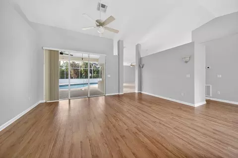 Living - 612 SE 6th St, Stuart, FL 34994 photo 7 of 9