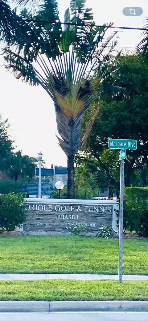 7817 Golf Cir Dr #210, Margate, FL 33063