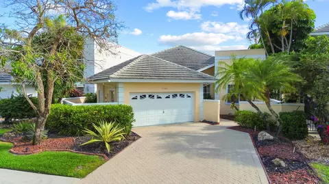 7780 Travelers Tree Dr, Boca Raton, FL 33433