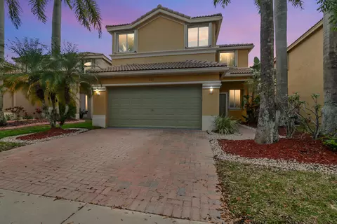 627 Conservation Dr, Weston, FL 33327