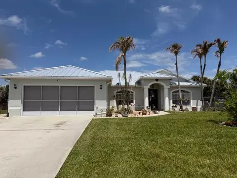 925 SW Worcester Ln SW, Port Saint Lucie, FL 34953
