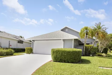 7137 SE Quincy Ter, Hobe Sound, FL 33455
