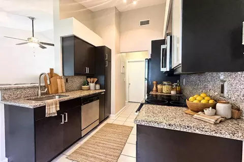9202 NW 9th Pl, Plantation, FL 33324