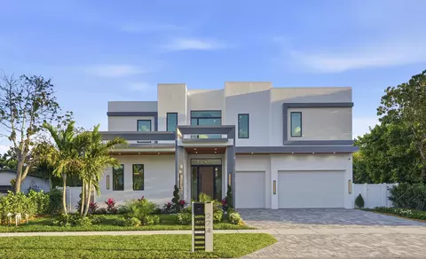 274 NE 3rd Ct, Boca Raton, FL 33432