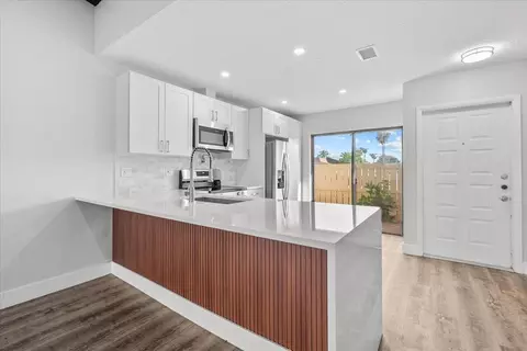 593 Banks Rd #593, Margate, FL 33063