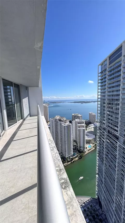 475 Brickell Ave #4913, Miami, FL 33131