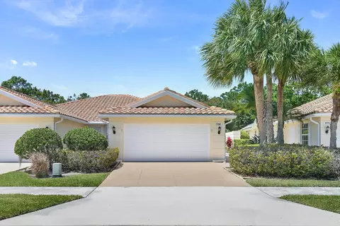7767 SE Spicewood Cir, Hobe Sound, FL 33455