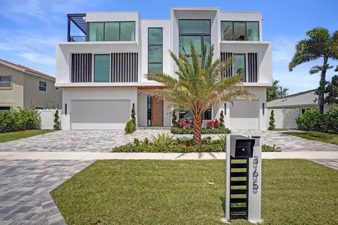 365 NE 3rd St, Boca Raton, FL 33432