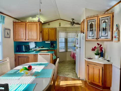 Kitchen - 5374 SE 64th Ave, Okeechobee, FL 34974 photo 1 of 2