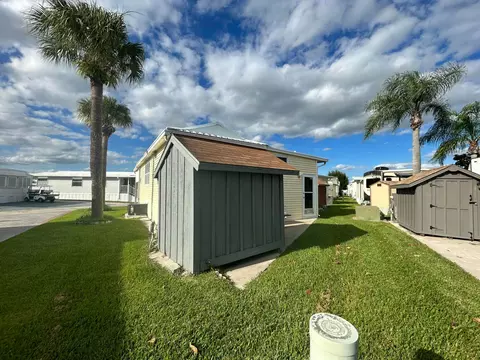 Exterior - 5374 SE 64th Ave, Okeechobee, FL 34974 photo 2 of 4