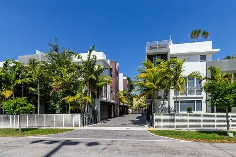 700 NE 14th Ave #208, Fort Lauderdale, FL 33304
