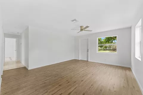 821 Northview Dr, Jupiter, FL 33458 photo 5