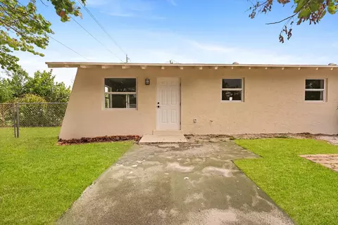 821 Northview Dr, Jupiter, FL 33458 photo 3