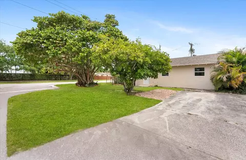 821 Northview Dr, Jupiter, FL 33458 photo 1