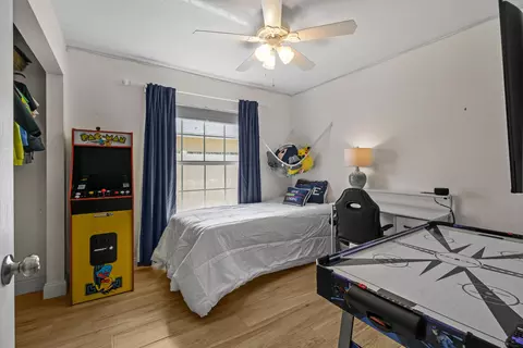 Bedroom - 6366 Barbara St, Jupiter, FL 33458 photo 6 of 6