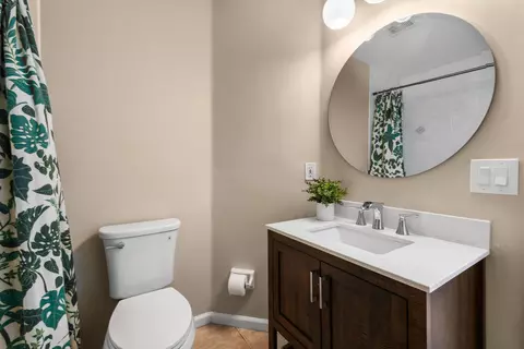 Bath - 6366 Barbara St, Jupiter, FL 33458 photo 5 of 5