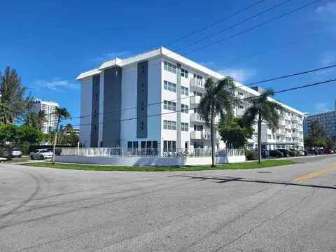 550 Bayshore Dr #104, Fort Lauderdale, FL 33304