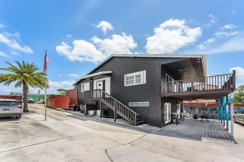 907 N A St, FL 33460