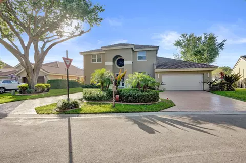 6820 NW 73rd St, Parkland, FL 33067