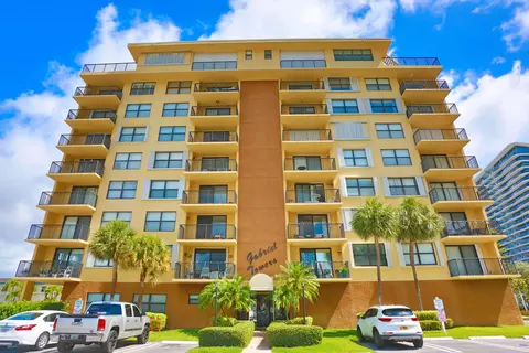 801 N Ocean Blvd #803, Pompano Beach, FL 33062