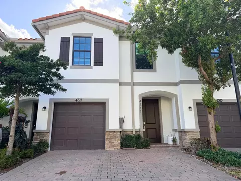 4311 Bradbury Ct, Riviera Beach, FL 33410