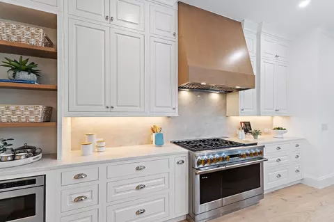 Kitchen - 5634 Shirley Dr, Jupiter, FL 33458 photo 5 of 10
