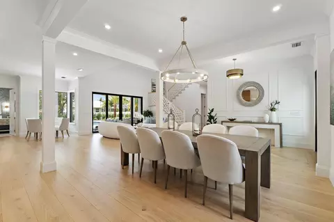 Dining - 5634 Shirley Dr, Jupiter, FL 33458 photo 2 of 4