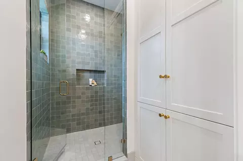 Bath - 5634 Shirley Dr, Jupiter, FL 33458 photo 10 of 12
