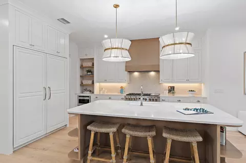 Kitchen - 5634 Shirley Dr, Jupiter, FL 33458 photo 3 of 10