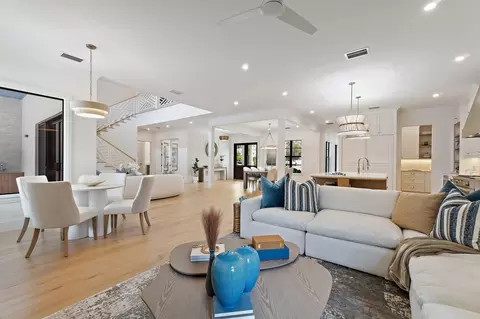 Living - 5634 Shirley Dr, Jupiter, FL 33458 photo 6 of 9