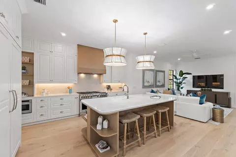 Kitchen - 5634 Shirley Dr, Jupiter, FL 33458 photo 4 of 10