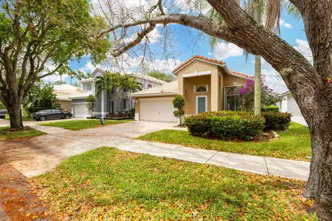 6513 Sandpiper Dr, Coconut Creek, FL 33073