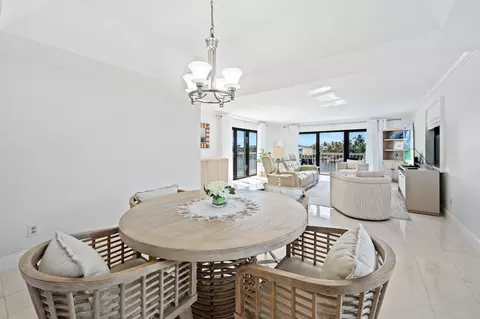 3501 S Ocean Blvd #307, South Palm Beach, FL 33480